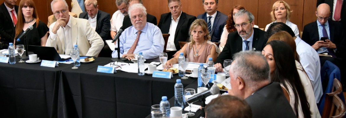 alerta-epidemiologico-tenemos-la-capacidad-de-reaccion-y-estamos-en-vigilancia-absoluta-ante-situacion-mundial-de-coronavirus-dijo-gines-gonzalez-garcia